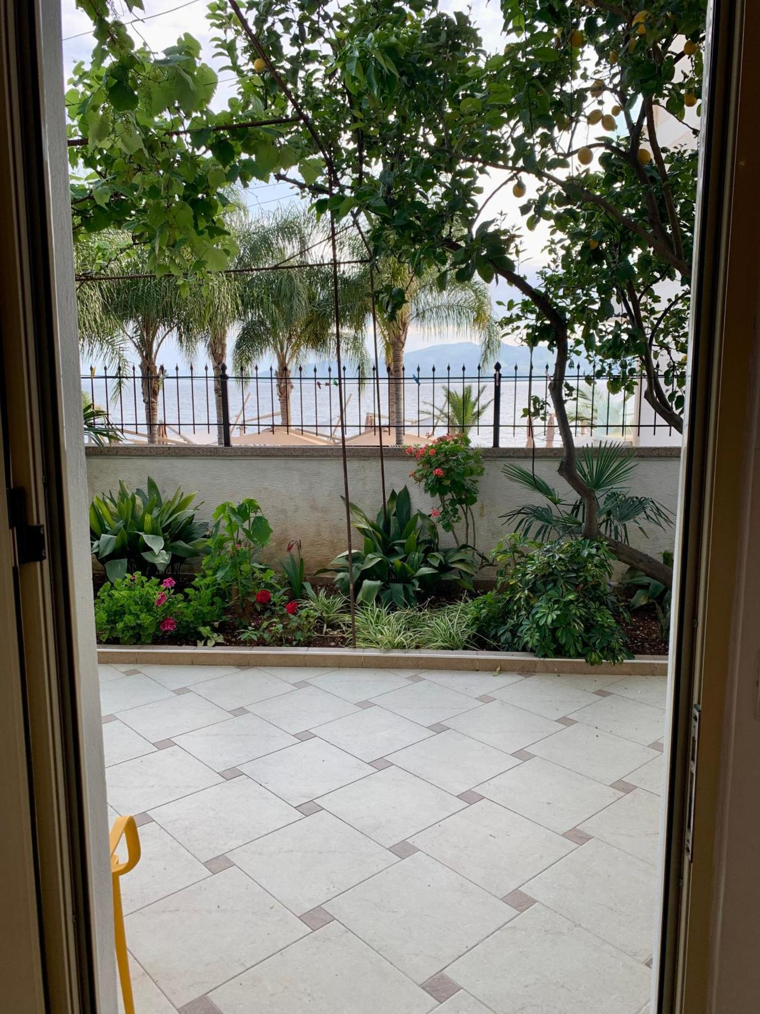 Duka Apts Saranda Kültér fotó